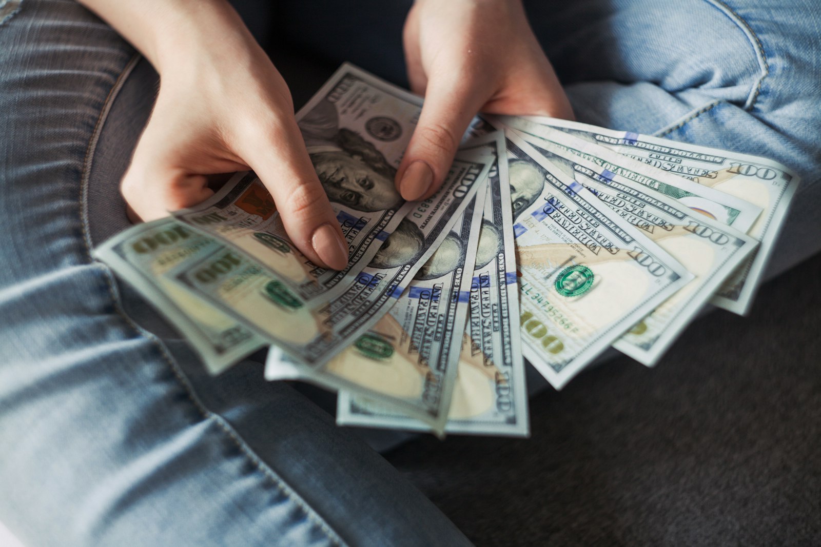 Banknot sayımı — kredi hacmi rekor seviyede